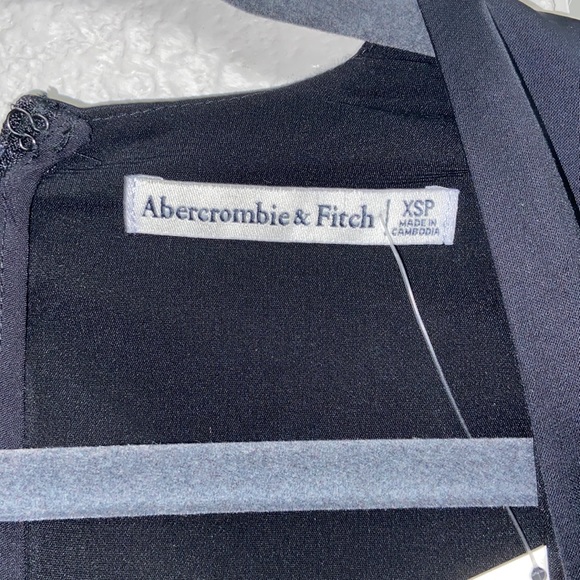 NWT Abercrombie and Fitch Long Sleeve Satin Plunge Mini Dress - Picture 5 of 8